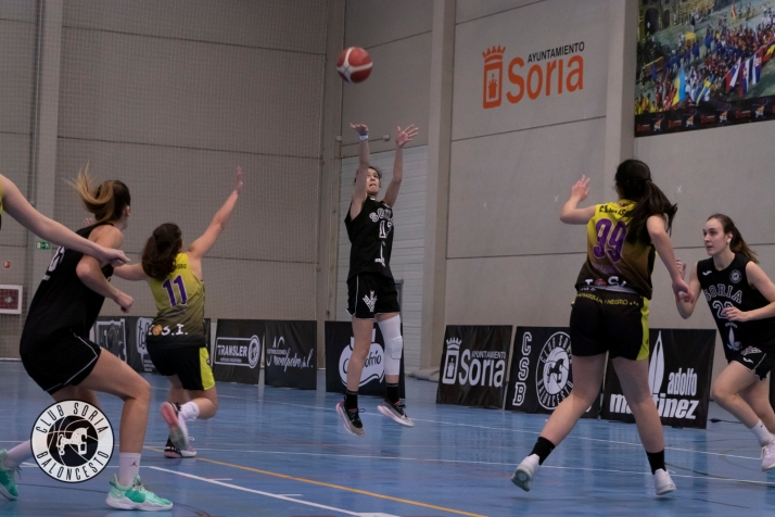 El CSB femenino pone contra las cuerdas al San Isidro de Valladolid (67-79)