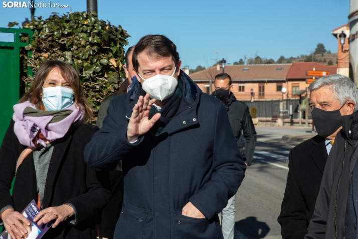 La ruta de Mañueco por Soria deja promesas para cinco municipios 