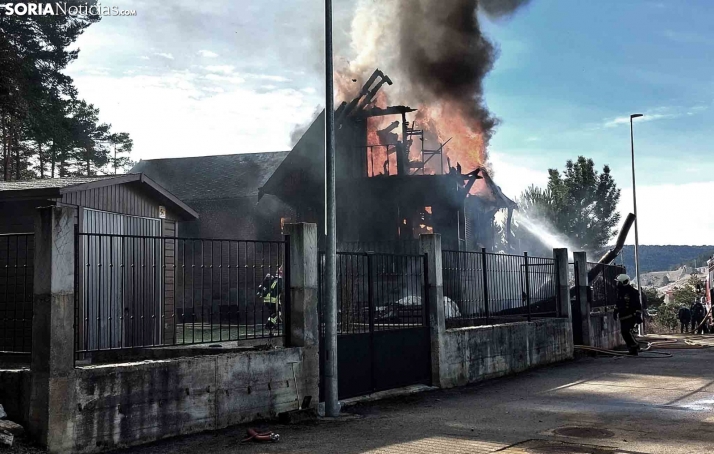 Arde un chalet en San Leonardo