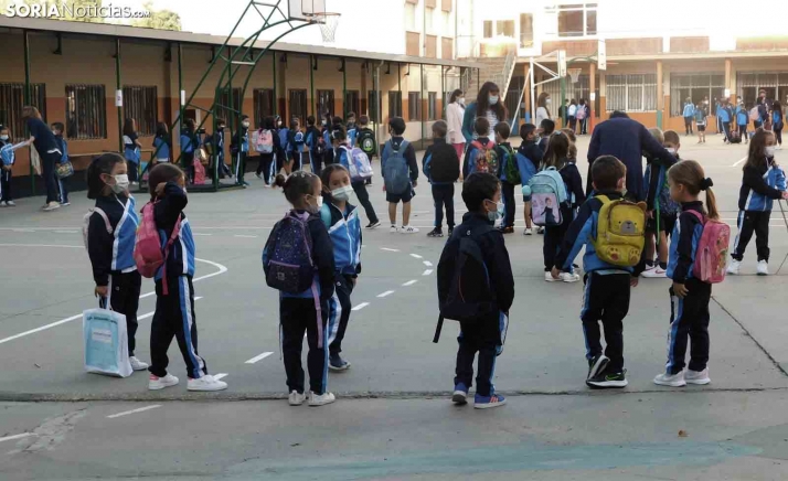 A partir de este viernes no será obligatoria la mascarilla en los patios de los colegios