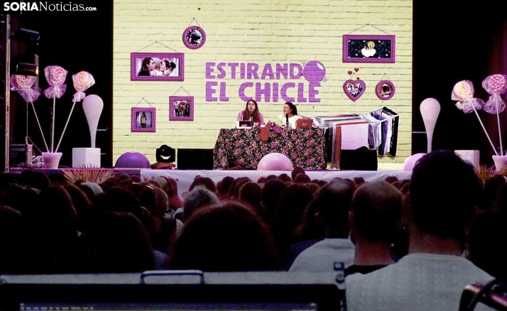 GALERÍA Estirando el chicle llena el pabellón de La Juventud