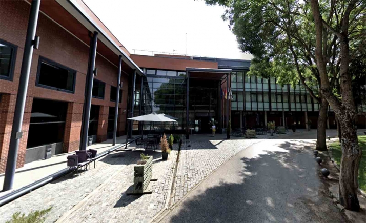 Autorizada una nueva marquesina en el Parador 