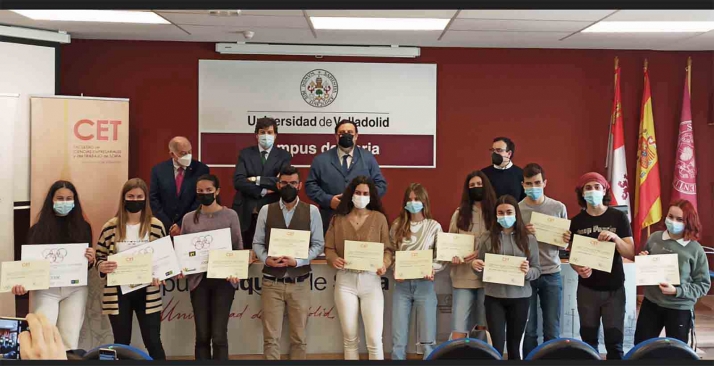 Entregados los premios de la fase local de la XIII Olimpiada de Economía