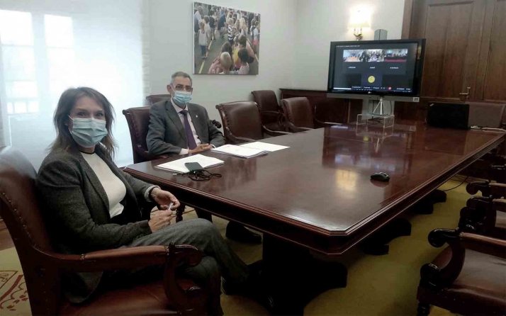 Castilla y León advierte de los problemas que supondrá la implantación de currículos educativos que llegan tarde