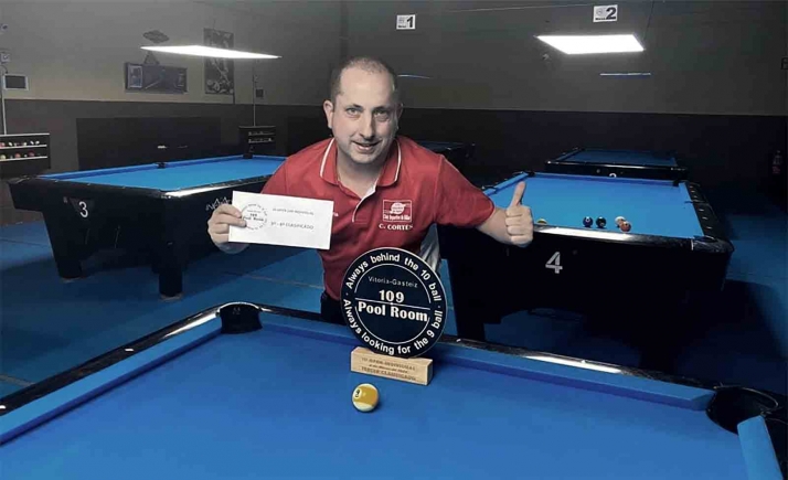Carlos Cortés, inesperado podio en el open nacional de pool de Vitoria