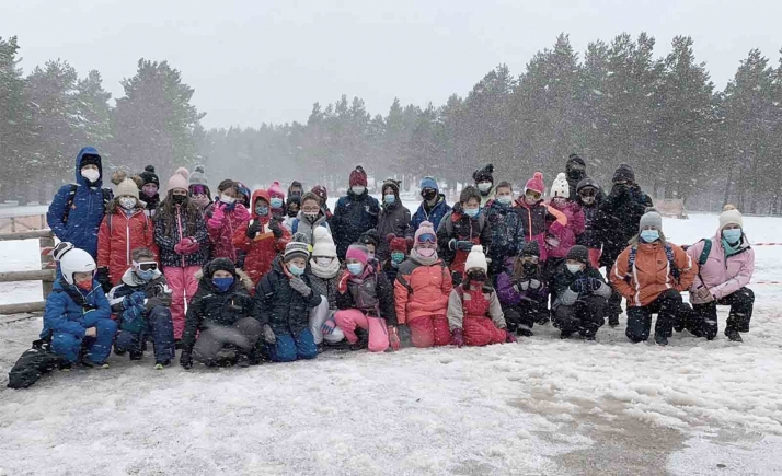 Escolares de la provincia retoman la práctica del esquí en Santa Inés