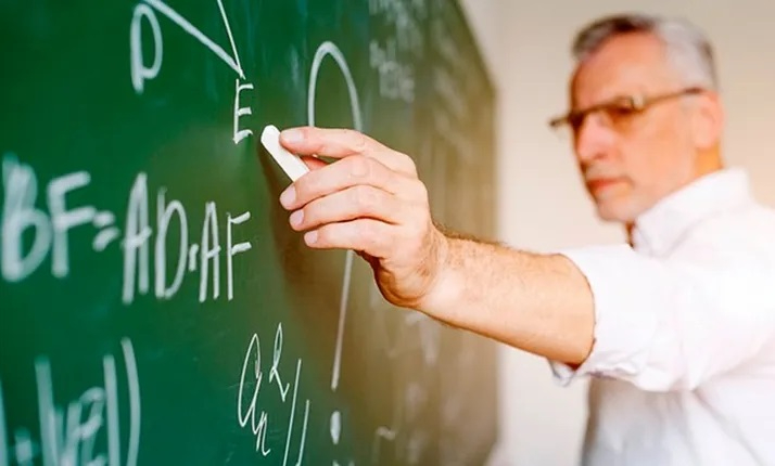 Se abre el plazo para solicitar plaza como profesor honorífico colaborador en Castilla y León