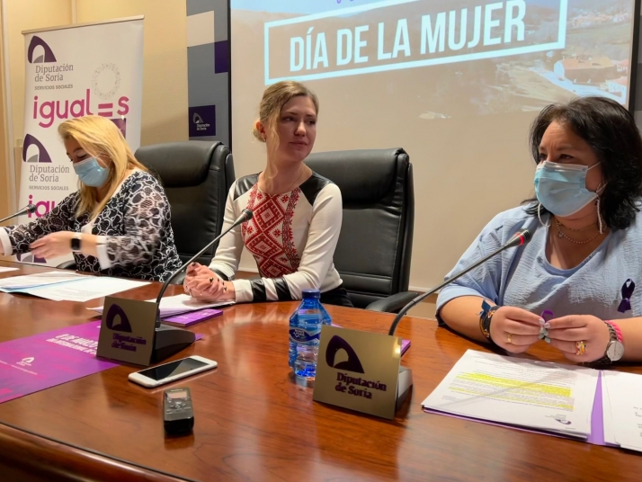 Vídeo: El recuerdo por Ucrania y las ucranianas protagoniza la conmemoración del 8M en la Diputación de Soria