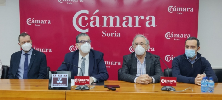 Santamaría: Las empresas saben que no es el momento de jugar a izquierdas y derechas, sino de arrimar el hombro