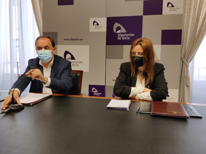 Diputación y Mancomunidad de los 150 pueblos firman el convenio para la nueva depuradora de Playa Pita