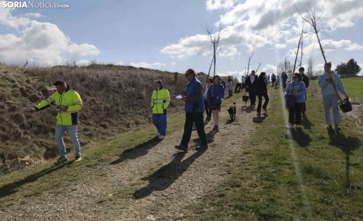 Valdelagua planta cara a su futuro