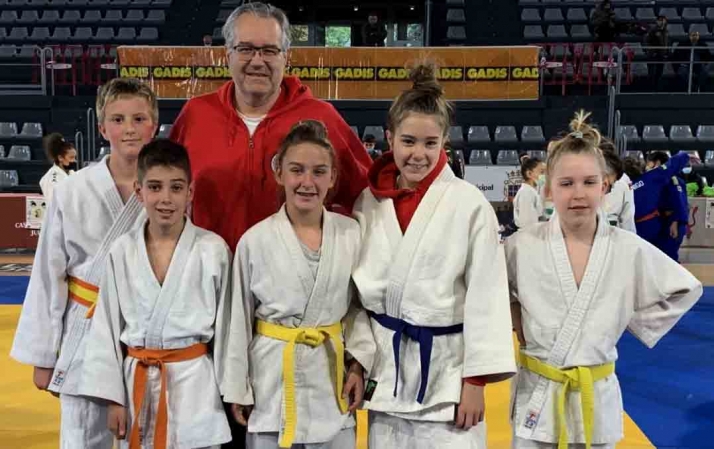 Los clubes de judo San José y Camaretas triunfan en Palencia