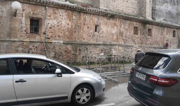 Se desploma un andamio en Santa Clara