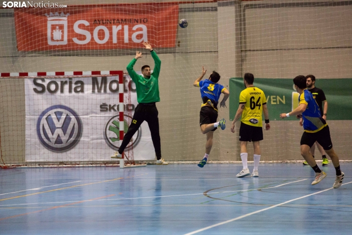 El BM Soria sigue con su revolución y anuncia seis bajas