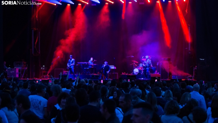 Andrés Calamaro pone banda sonora a La Chata