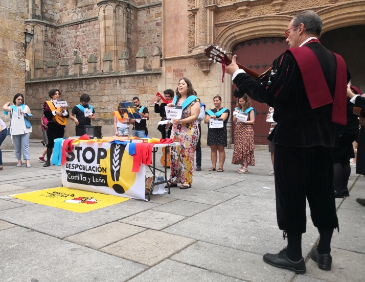 Jóvenes de Castilla y León reivindican políticas para revertir la emigración juvenil