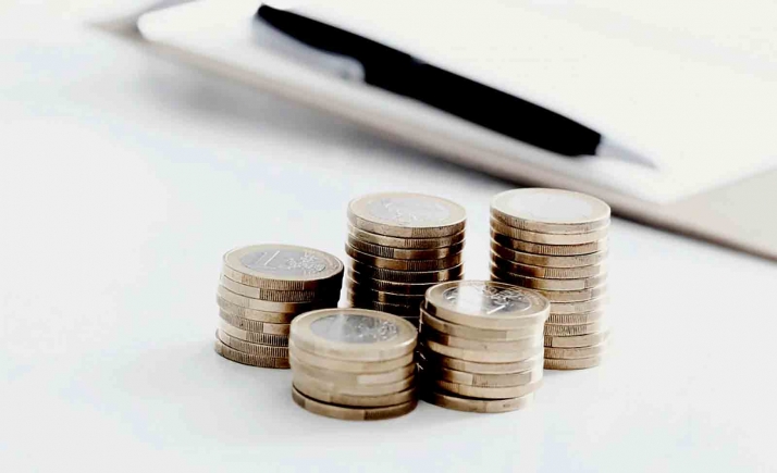 Castilla y León redujo su nivel de endeudamiento en el primer trimestre de 2022 casi 4 puntos inferior a la media autonómica