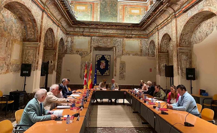 La Consejería de Cultura y los representantes del sector taurino debaten sobre la situación de la tauromaquia de Castilla y León