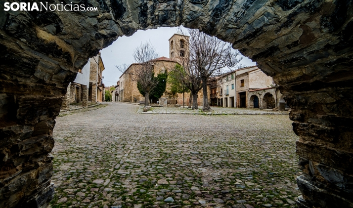 Yanguas actuará en los soportales de su ayuntamiento
