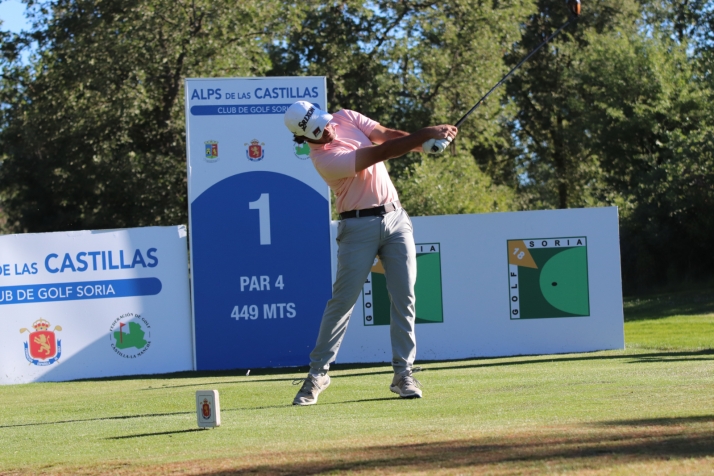Berná, jugador del Club Golf Soria, se pone líder en el Alps de Castilla