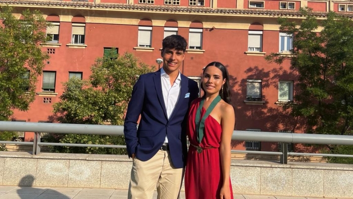Natalia Abellón en Madrid, junto a su hermano David. 