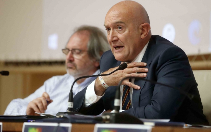 Carnero destaca la lengua castellana, el municipalismo, el diálogo social y la lealtad institucional como señas de identidad de Castilla y León