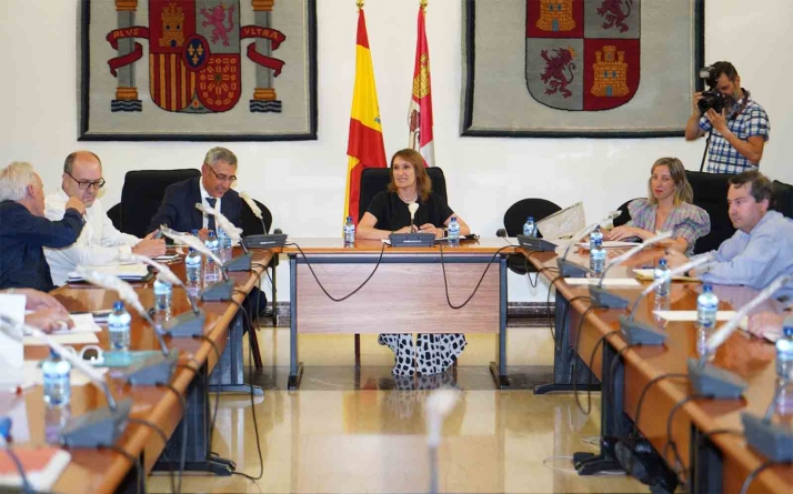 La Consejería de Educación y los integrantes del Diálogo Social de Castilla y León acuerdan mantener e incentivar todas las medidas firmadas