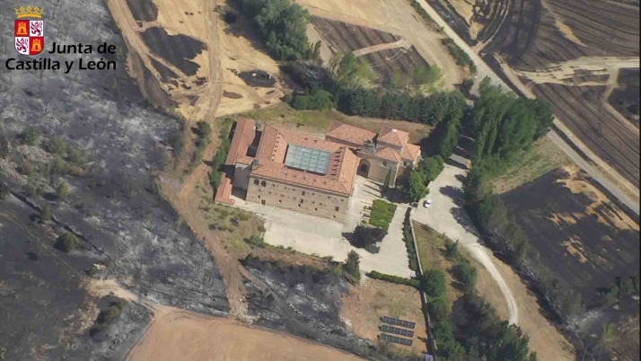 Los evacuados de Hacinas, Carazo, Villanueva de Carazo por el incendio de Quintanilla del Coco, en previsión de volver a sus casas