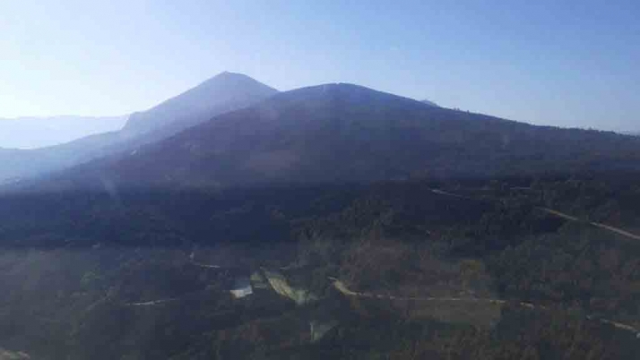 El incendio de Montes de Valdueza, en León, baja a Nivel 1 gracias al trabajo de más de 350 profesionales