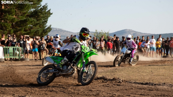 En imágenes: Rock and roll, salitre y muchos derrapes en el Motorbeach Festival en Vinuesa