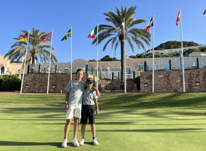    Miguel López y Enzo Jiménez, en los Campeonatos de España de Golf Infantil, Alevín y Benjamín.