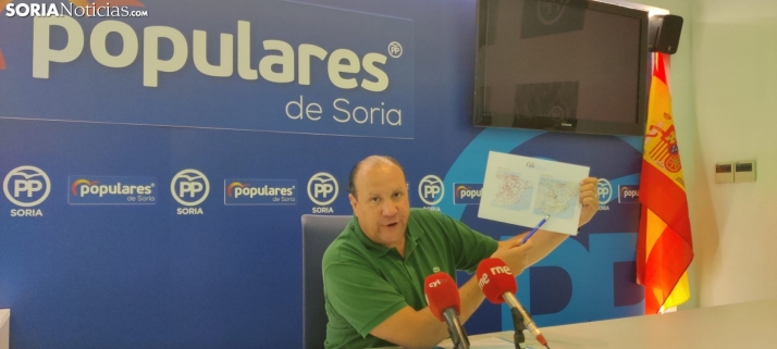 El PP insiste en el mapa de autobuses del Gobierno: Ni es un bulo, ni está retirado