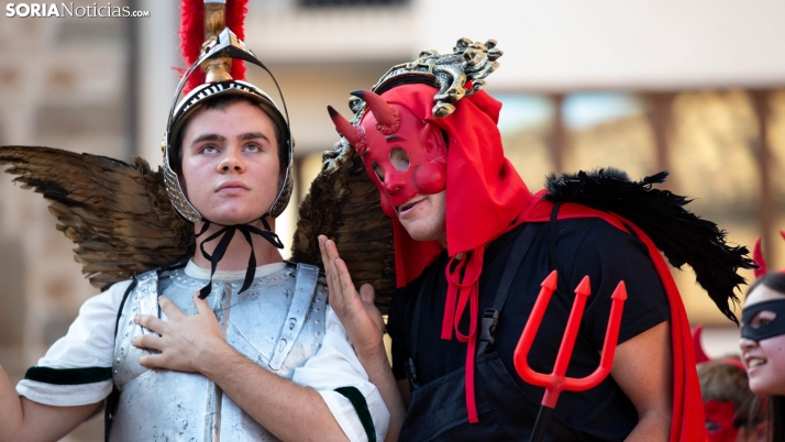 En imágenes: Las rutas teatralizadas rinden tributo a San Miguel en Ágreda