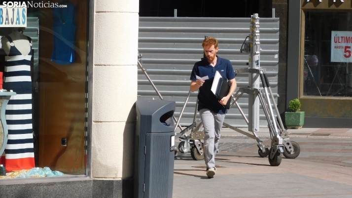 Los actores de ‘El Pueblo’ revolucionan el centro de Soria