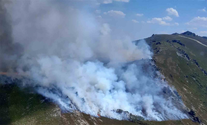 Declarado el nivel 2 para el incendio en el Teleno