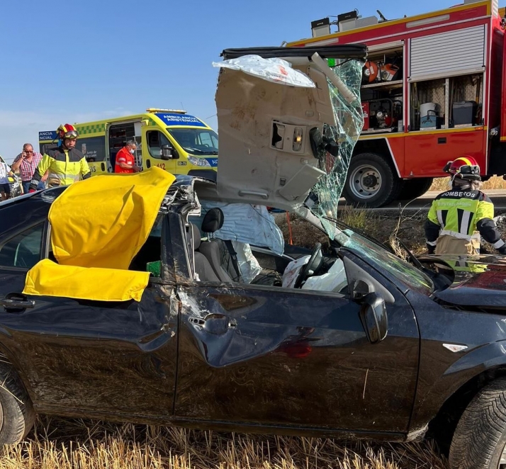 Colisión frontal de dos turismos entre Almazán y Matamala