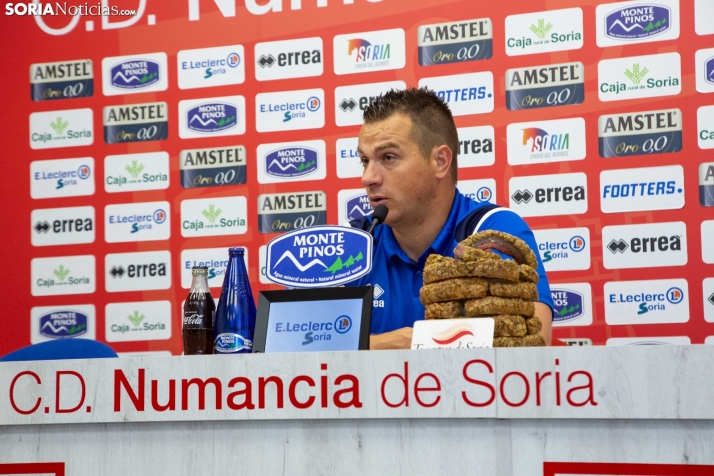 D. Martínez: Apuntar al ascenso es muy bonito, pero debemos tener los pies en el suelo