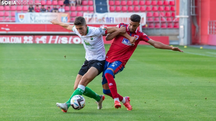 Fotos: revive el partido de presentación del Numancia ante el Racing