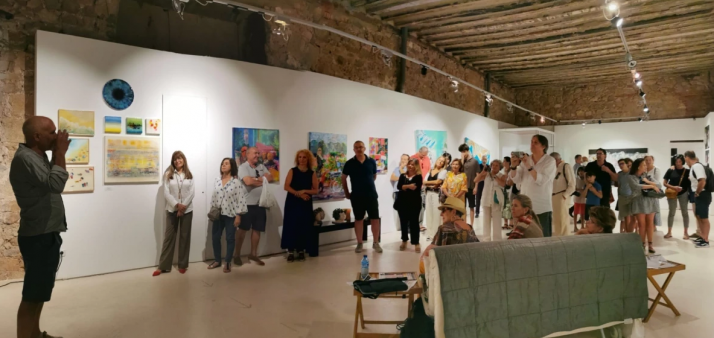 DEARTE organiza visitas guiadas a su exposición sobre despoblación y un recital erótico