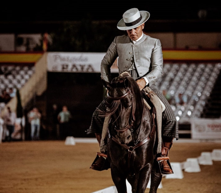 El jinete soriano Óscar García, y su yegua Egipcia, entre los 50 mejores binomios de España