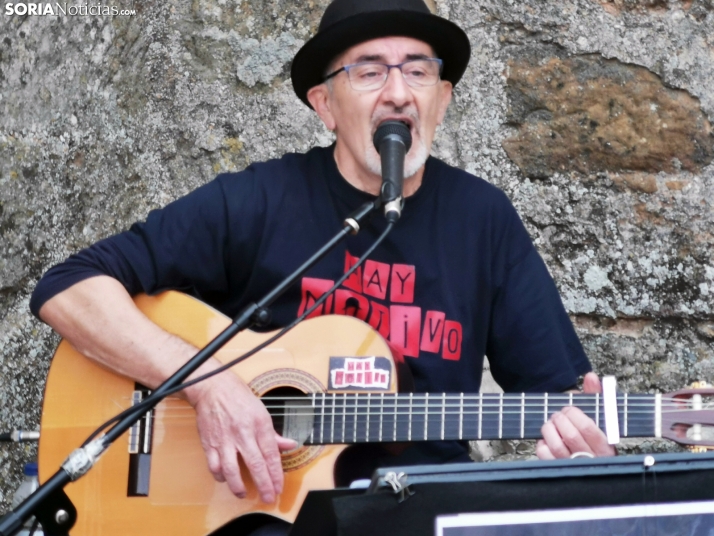 Fuentetoba despide el verano con paella, macarrones y música de Sabina