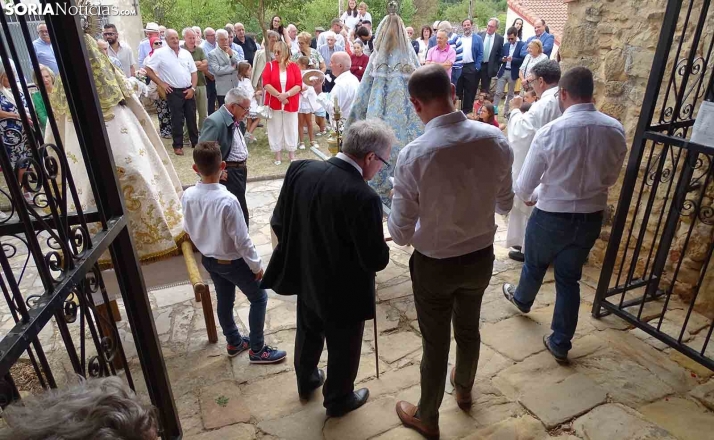GALERÍA | Por primera vez, la procesión de Valvanera no acude a la ermita en Fuentetoba