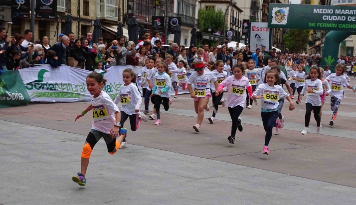 GALERÍA | Veloces carreras en la Abel Antón Joven In 