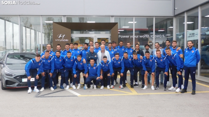 Fotos: Untoria y el Numancia celebran su patrocinio con una visita al Concesionario