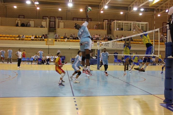 Derrota del Río Duero para empezar la Superliga ante Guaguas (1-3)