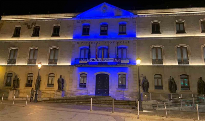 Azul turquesa en el Palacio Provincial para apoyar el Día Internacional de la Dislexia