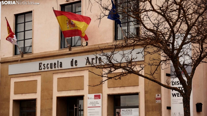 La Escuela de Arte organiza una gran muestra colectiva sobre ‘horizontes’