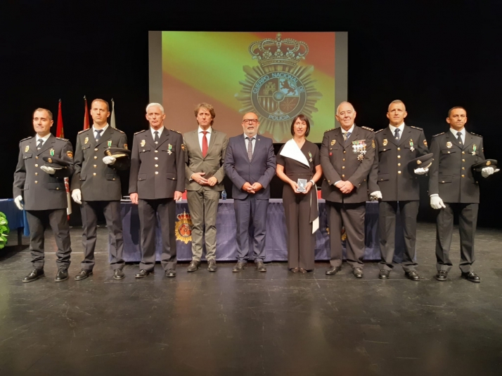 Condecorados en Soria 6 agentes durante los Santos Ángeles Custodios