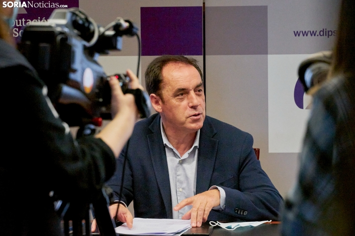 Serrano a los diputados socialistas: Intentáis embarrar la colaboración entre instituciones