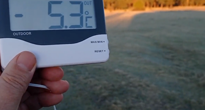 Duruelo amanece con una de las primeras heladas del otoño